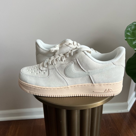 Nike Air Force 1 - Summit White - Picture 1 of 4
